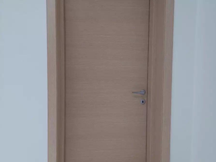 Immagine 21 di Negozio in affitto  in Via Ognibene a Lonigo