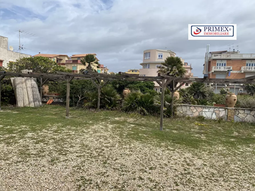 Immagine 6 di Villa in affitto  in LUNGOMARE DELLE SIRENE a Pomezia