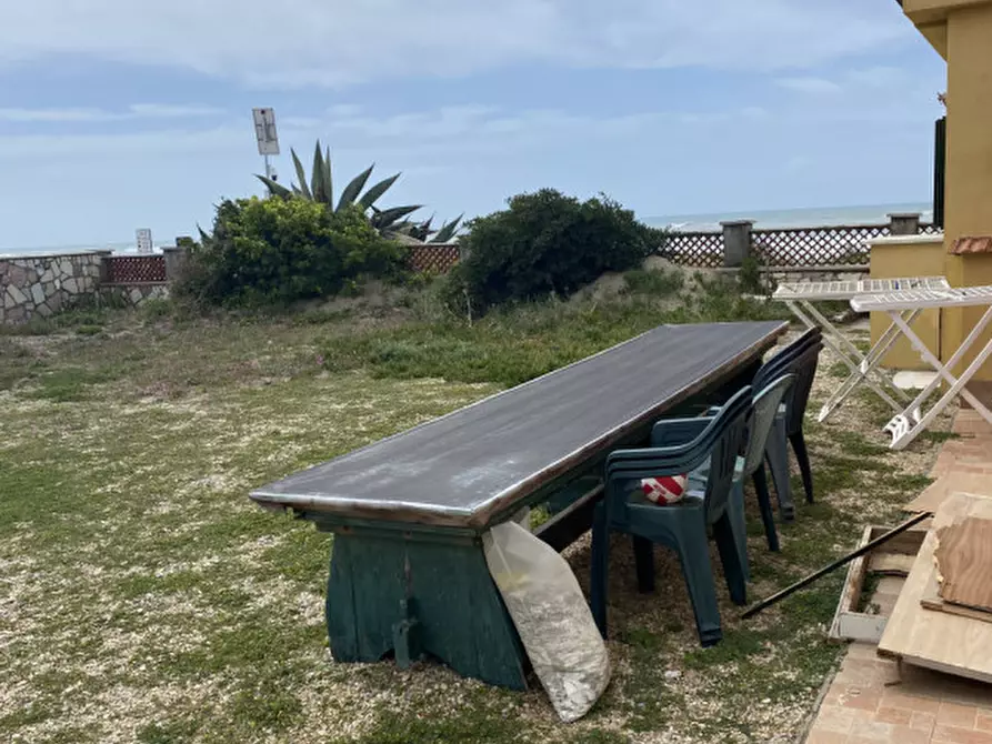 Immagine 10 di Villa in affitto  in LUNGOMARE DELLE SIRENE a Pomezia