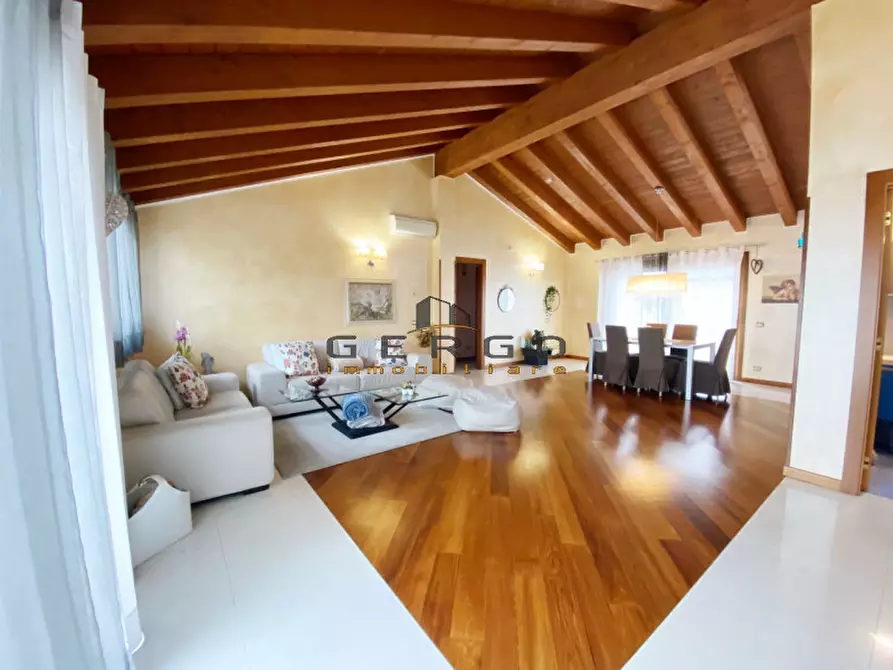 Immagine 1 di Appartamento in vendita  in Via Antonio Calvani a Monastier Di Treviso