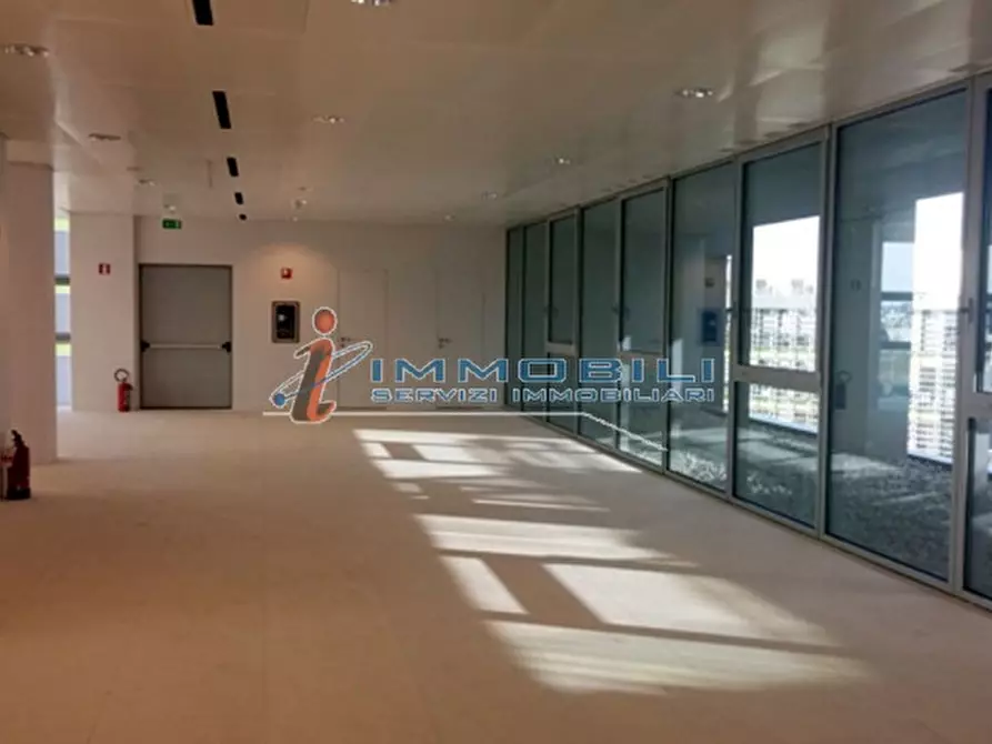 Immagine 3 di Ufficio in affitto  in VIA MONDADORI a Segrate