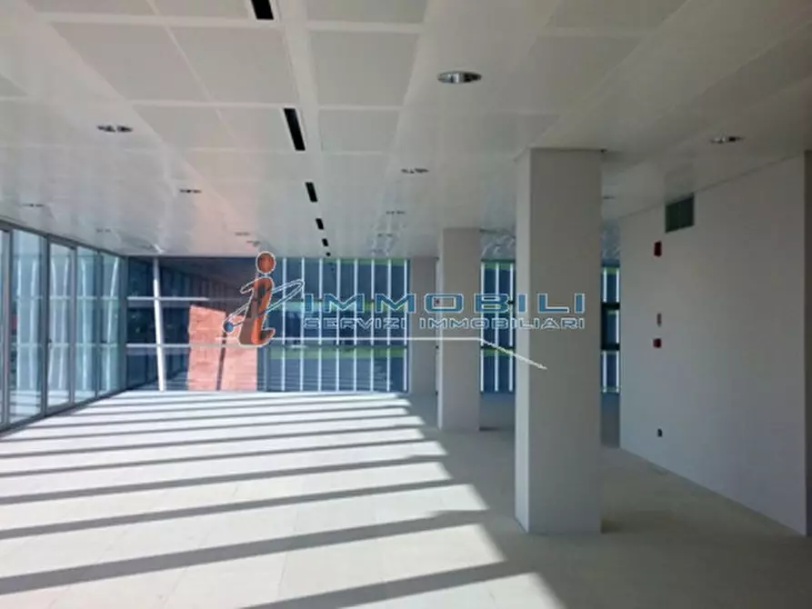 Immagine 8 di Ufficio in affitto  in VIA MONDADORI a Segrate