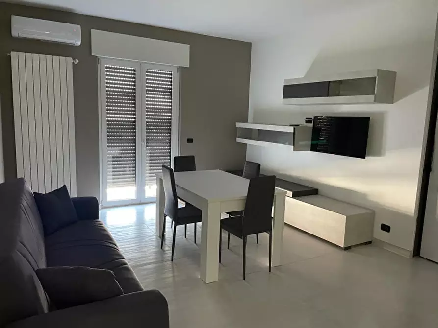 Immagine 11 di Appartamento in affitto  a Marsicovetere