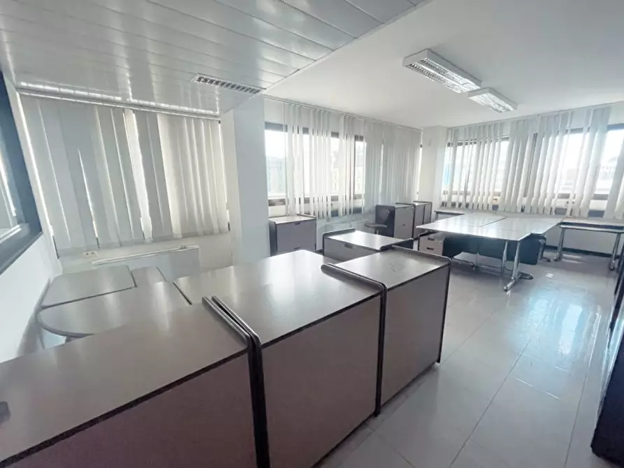 Immagine 10 di Ufficio in vendita  a Padova