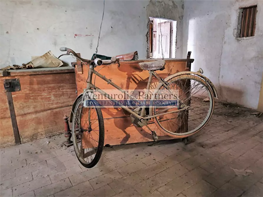 Immagine 7 di Palazzo in vendita  in via bettola a Lonato del Garda