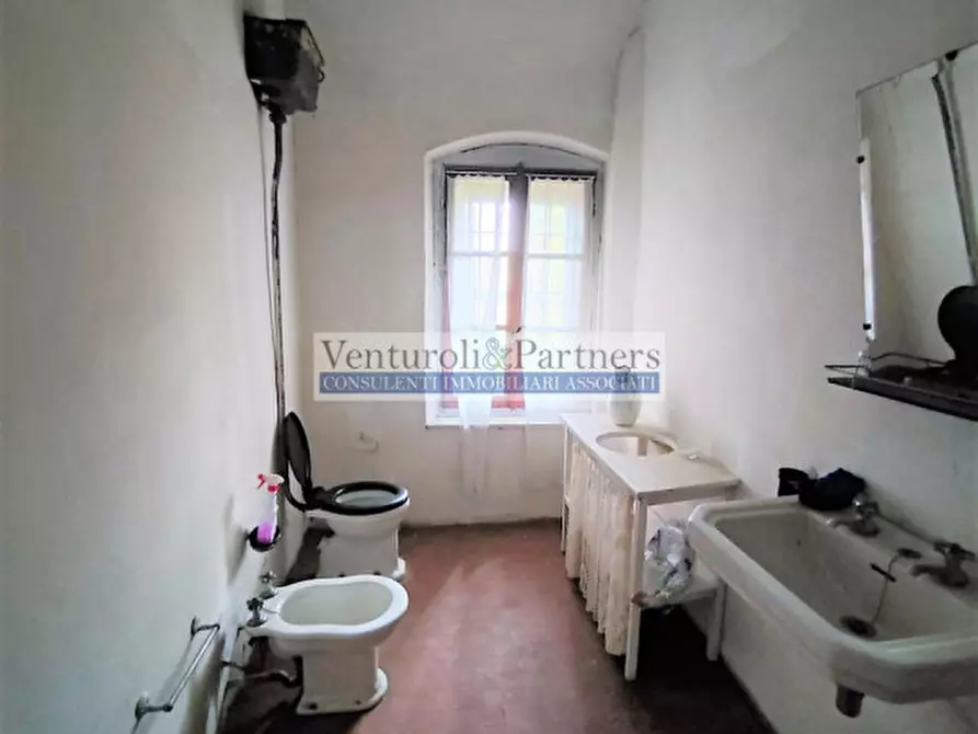 Immagine 12 di Palazzo in vendita  in via bettola a Lonato del Garda