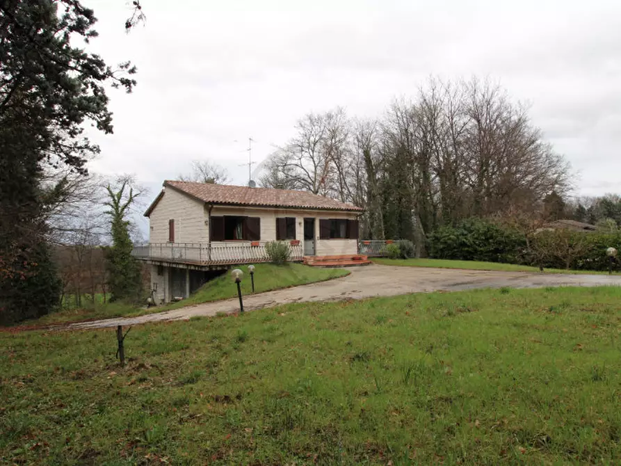 Immagine 1 di Casa indipendente in vendita  in VIA TUDERTE a Montecastrilli