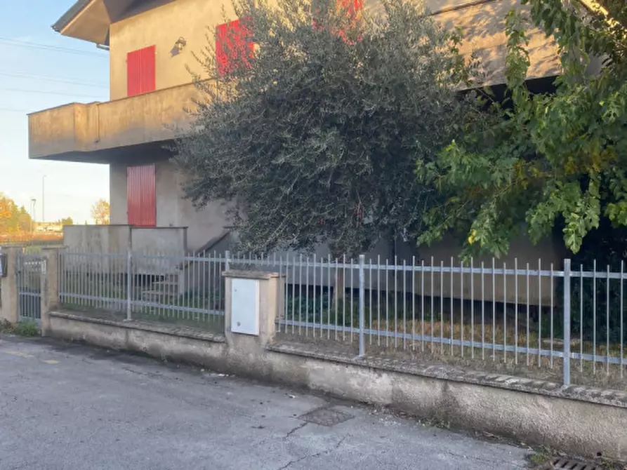 Immagine 1 di Casa bifamiliare in vendita  a Savignano Sul Rubicone