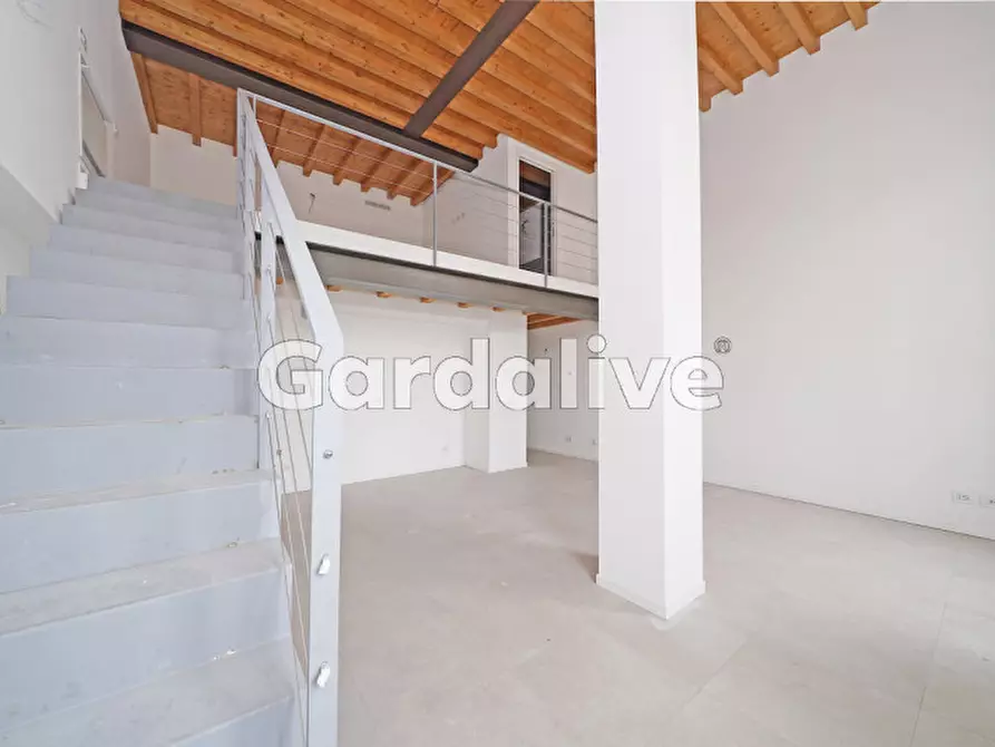 Immagine 4 di Appartamento in vendita  in Via Brunati 17 a Salò