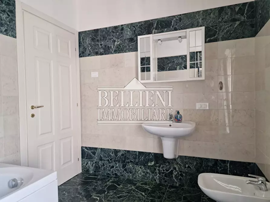 Immagine 12 di Appartamento in vendita  in via Muttoni a Vicenza