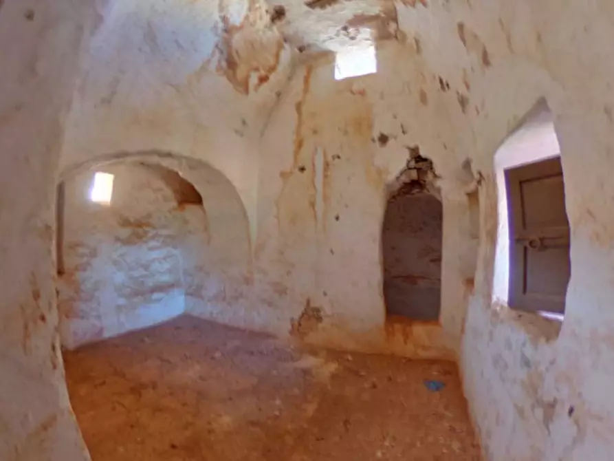 Immagine 25 di Rustico / casale in vendita  a Fasano