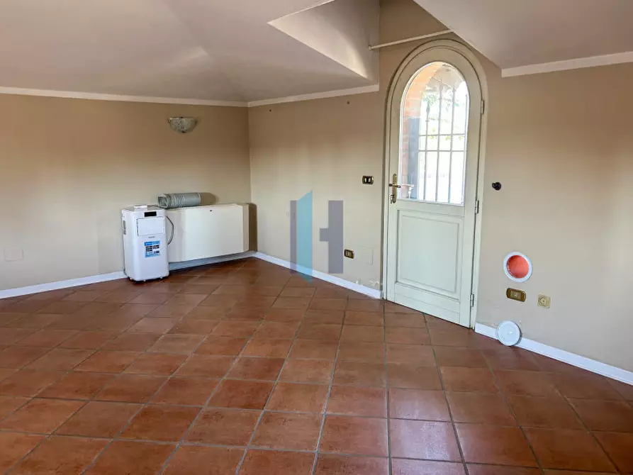 Immagine 30 di Villetta a schiera in affitto  a Travagliato