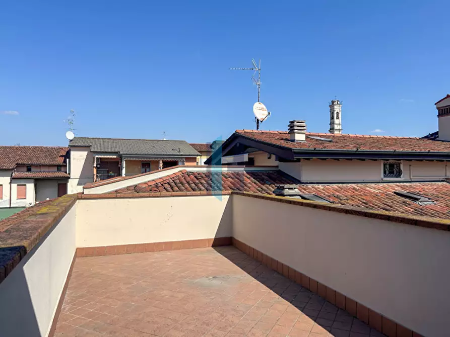 Immagine 34 di Villetta a schiera in affitto  a Travagliato