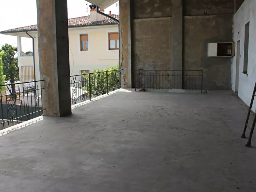 Immagine 25 di Rustico / casale in vendita  a Travagliato