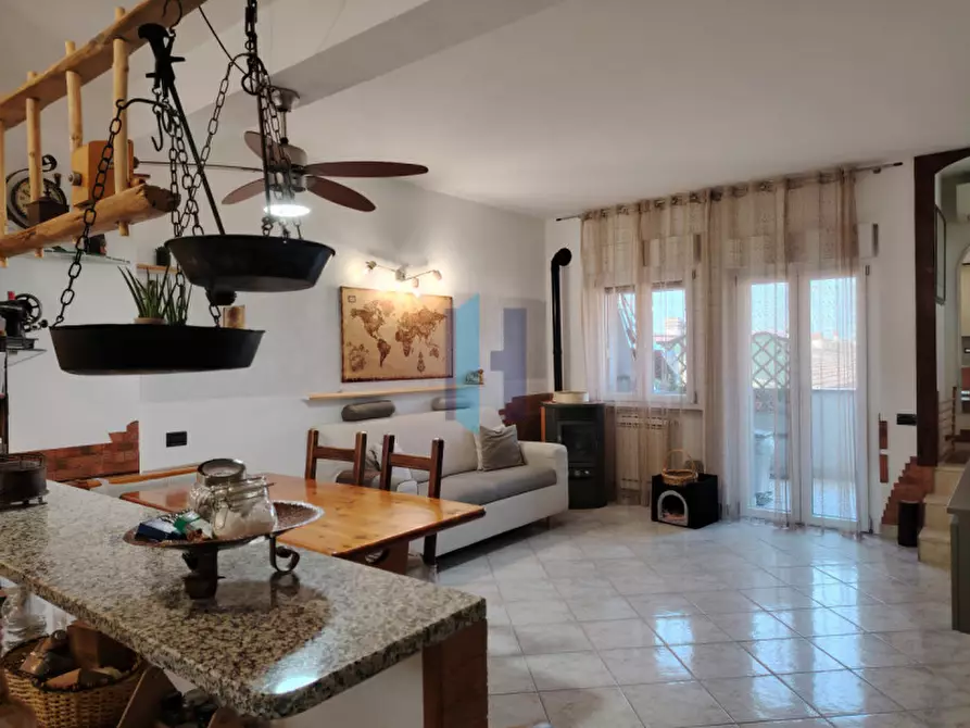 Immagine 2 di Appartamento in vendita  a Travagliato