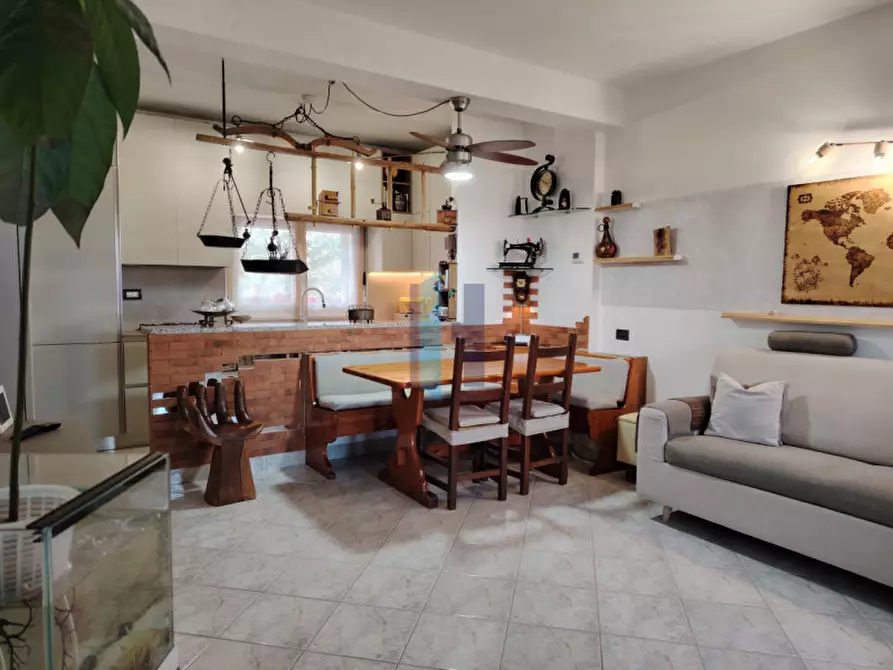 Immagine 5 di Appartamento in vendita  a Travagliato