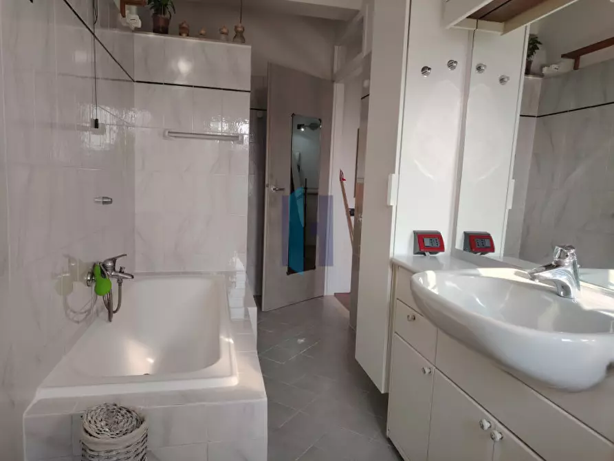 Immagine 18 di Appartamento in vendita  a Travagliato