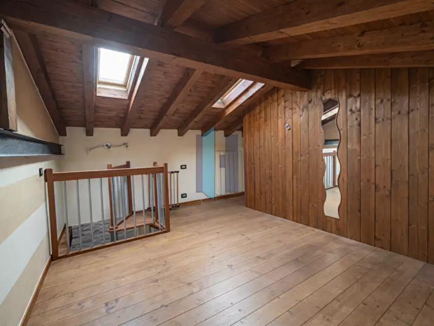 Immagine 3 di Appartamento in vendita  a Travagliato