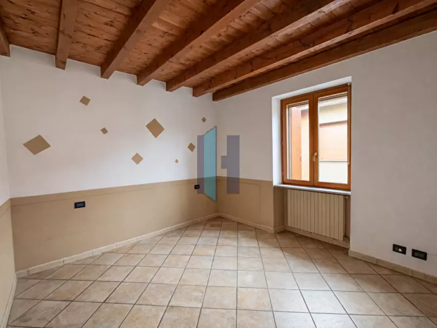 Immagine 4 di Appartamento in vendita  a Travagliato