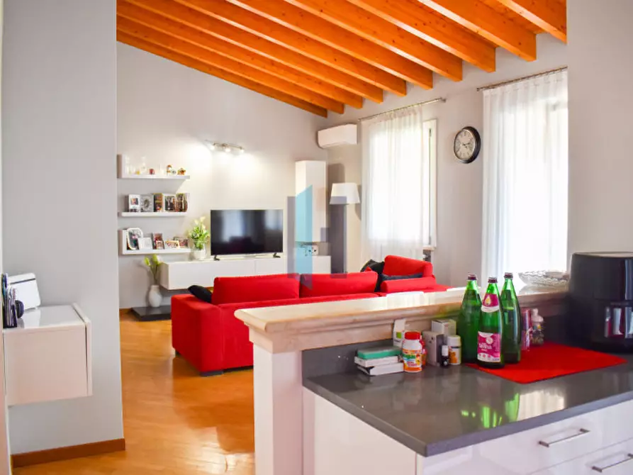 Immagine 9 di Appartamento in vendita  a Travagliato