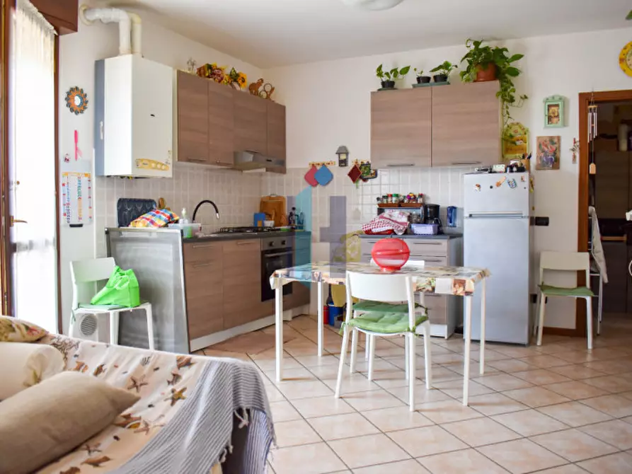 Immagine 5 di Appartamento in vendita  a Travagliato
