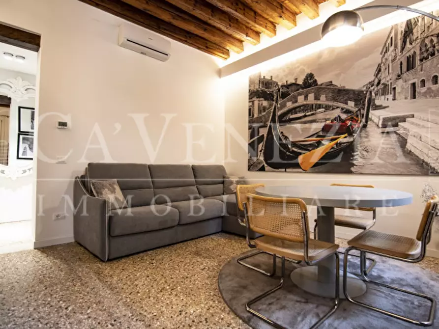 Immagine 1 di Appartamento in vendita  in Riva De Biasio a Venezia