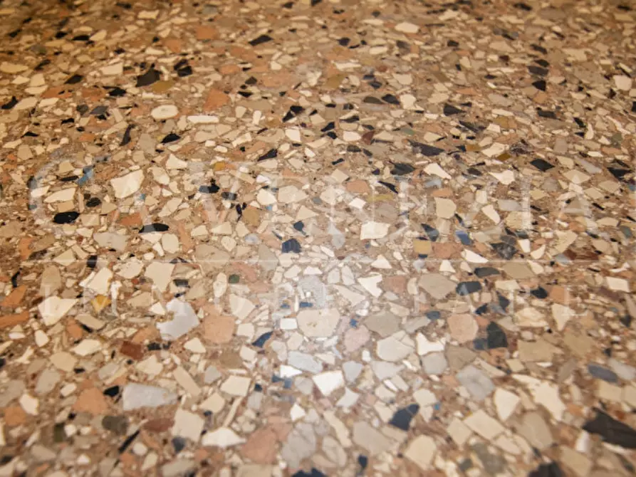 Immagine 4 di Appartamento in vendita  in Riva De Biasio a Venezia