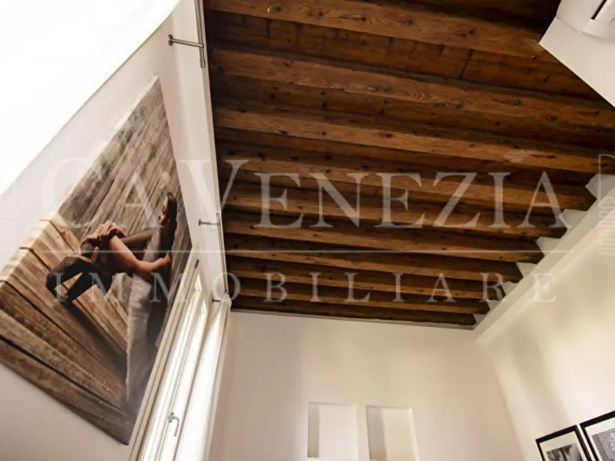 Immagine 13 di Appartamento in vendita  in Riva De Biasio a Venezia