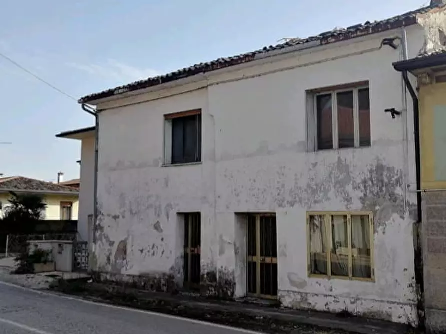Immagine 1 di Casa indipendente in vendita  in Via Rossano 6 a Tezze Sul Brenta