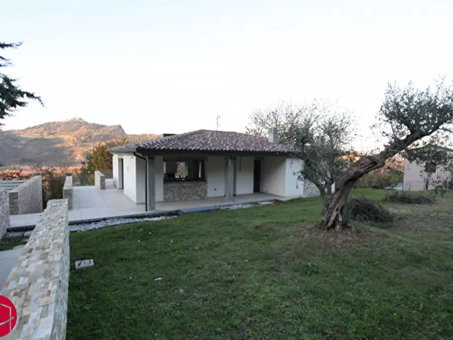 Immagine 1 di Villa in vendita  a San Leo