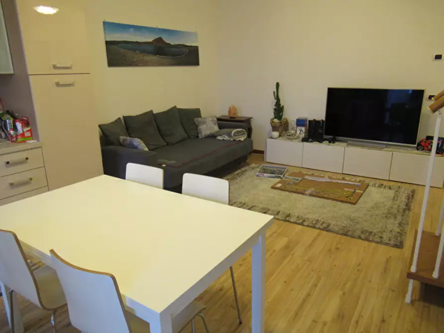 Immagine 10 di Appartamento in vendita  in via europa a Giavera Del Montello