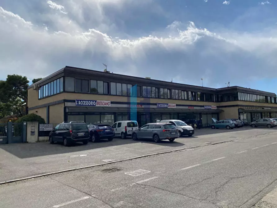 Immagine 15 di Appartamento in vendita  in Via Viterbo 3 a Brescia