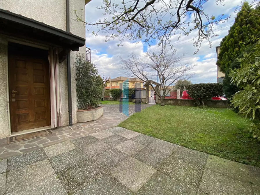 Immagine 6 di Villa in vendita  in Traversa Sedicesima Villaggio Sereno 14 a Brescia