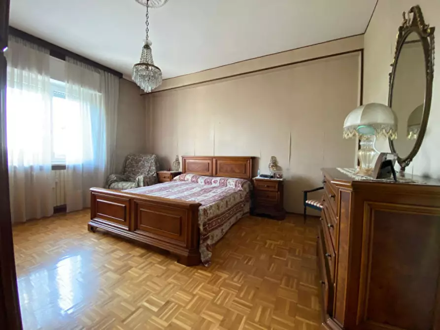 Immagine 12 di Appartamento in vendita  in Via Settima villaggio sereno 60 a Brescia