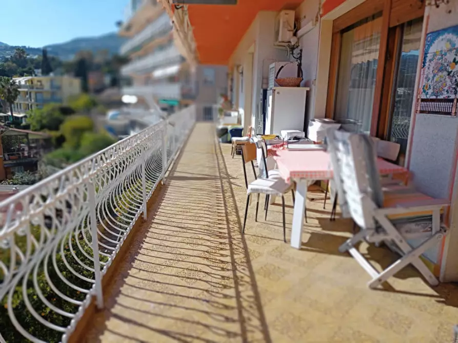 Immagine 4 di Appartamento in vendita  in Strada Solaro a San Remo