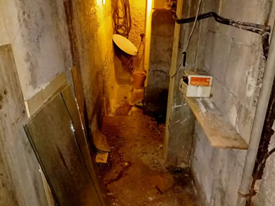 Immagine 42 di Appartamento in vendita  in Strada Solaro a San Remo