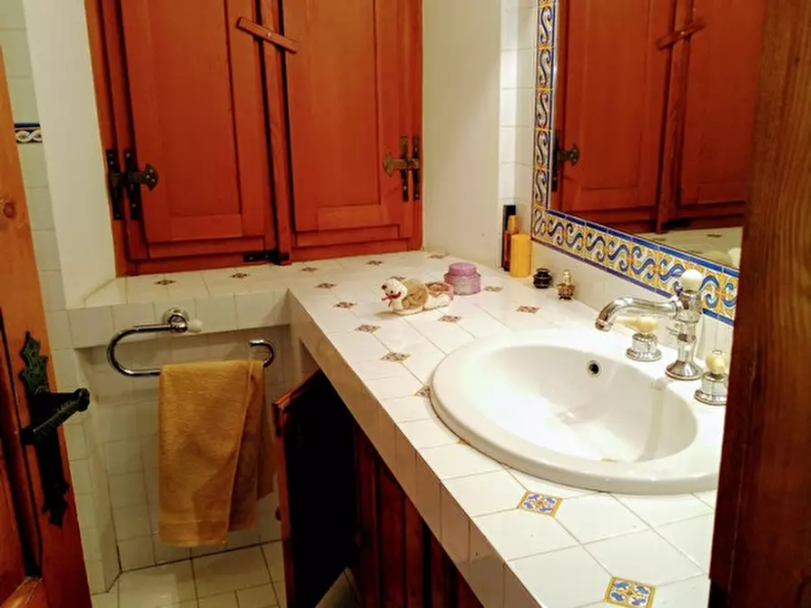 Immagine 35 di Rustico / casale in vendita  in Pischiello a Passignano Sul Trasimeno