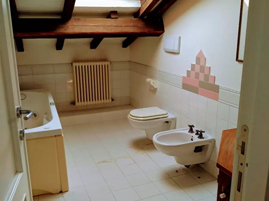 Immagine 48 di Rustico / casale in vendita  in Pischiello a Passignano Sul Trasimeno