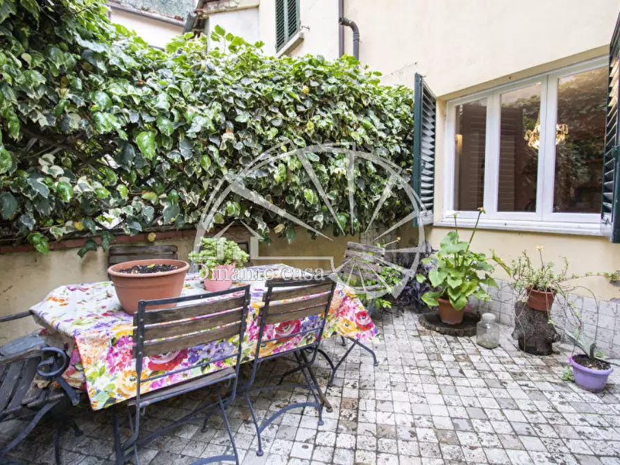 Immagine 4 di Casa indipendente in vendita  a Prato