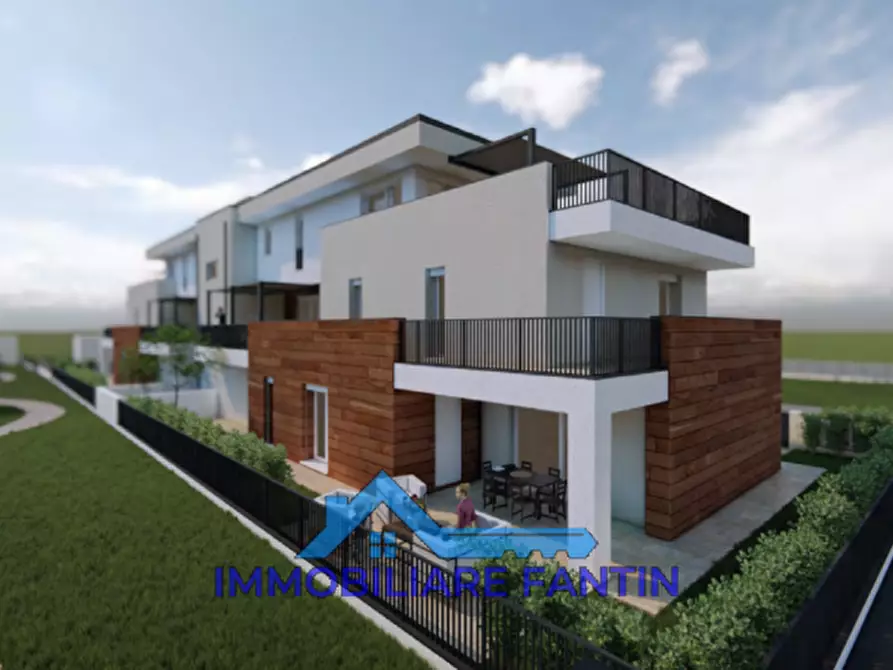 Immagine 1 di Appartamento in vendita  in VIA GHIRADA a Treviso