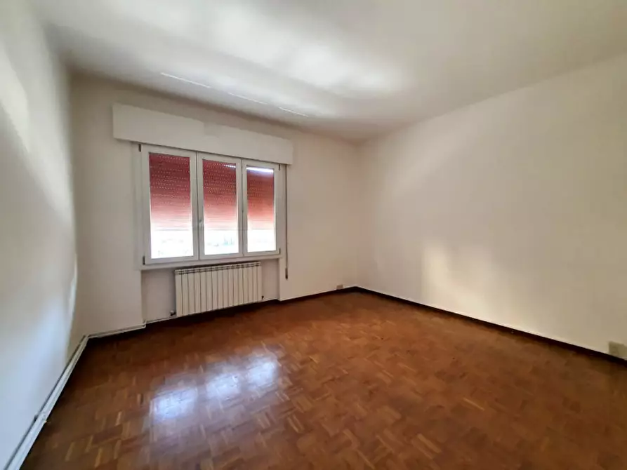 Immagine 1 di Appartamento in vendita  in Corso del Popolo a Rovigo