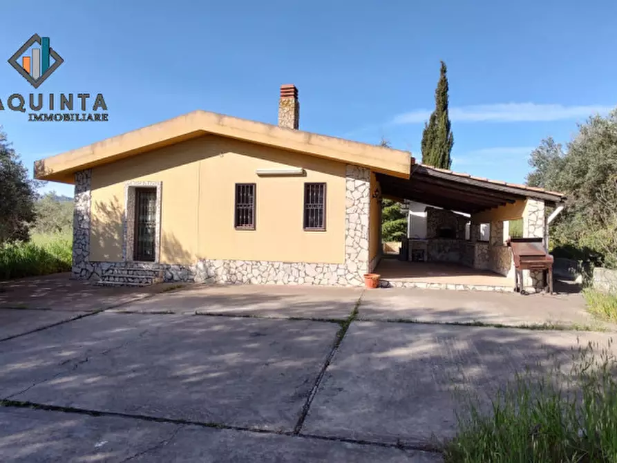 Immagine 1 di Casa indipendente in vendita  in c.da Cavoni snc a Palagonia