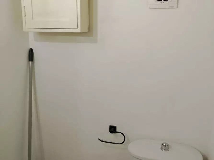 Immagine 17 di Appartamento in affitto  in Via San Mattia 30 a Napoli