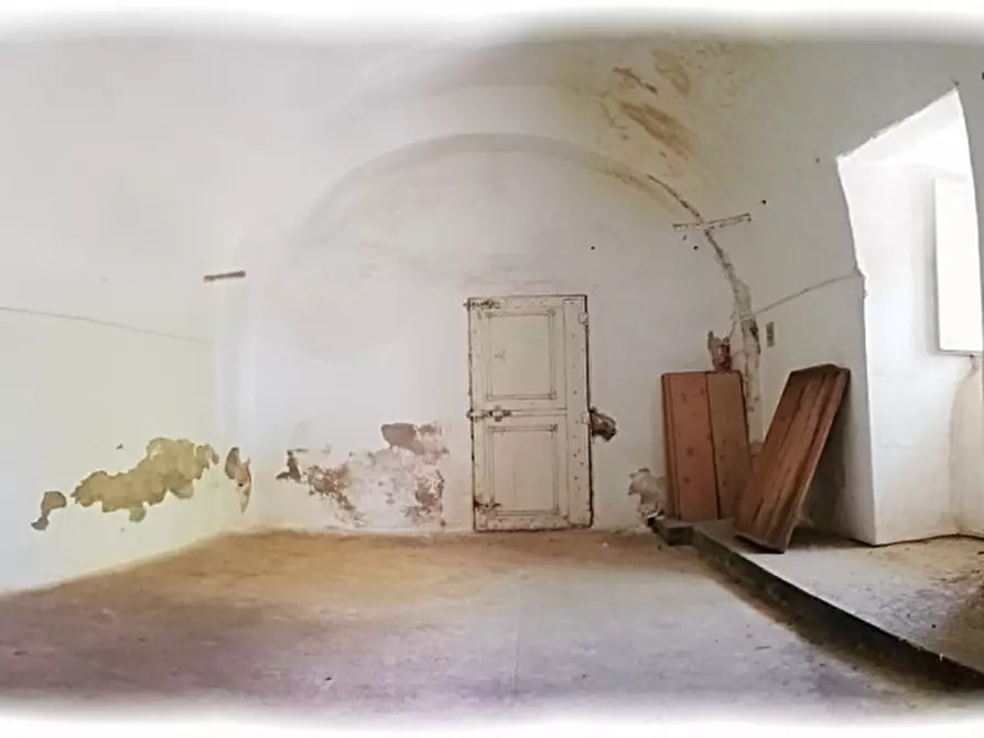 Immagine 24 di Rustico / casale in vendita  a Cisternino