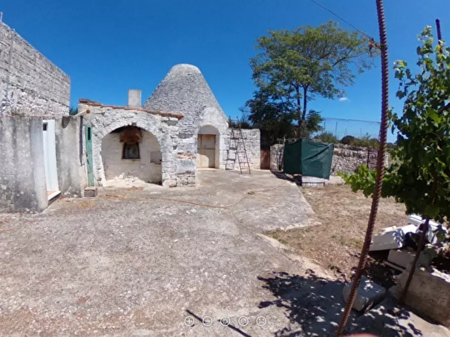 Immagine 41 di Rustico / casale in vendita  a Cisternino