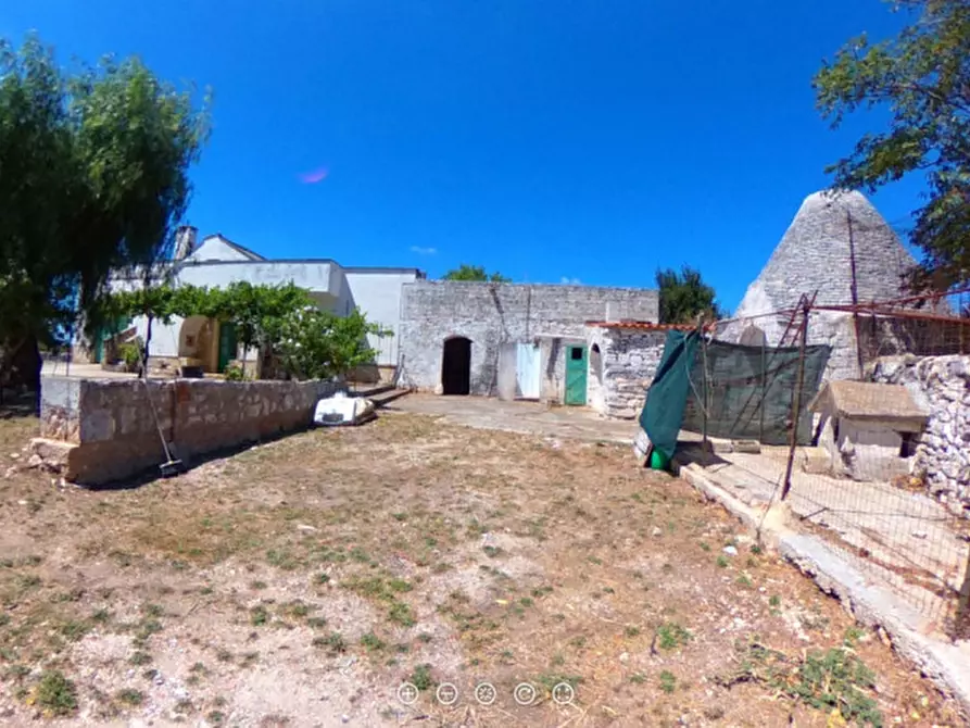 Immagine 43 di Rustico / casale in vendita  a Cisternino