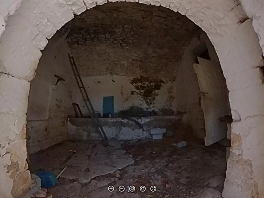 Immagine 47 di Rustico / casale in vendita  a Cisternino