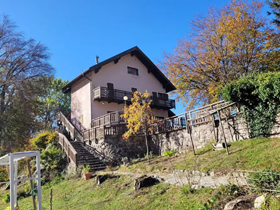 Immagine 1 di Casa bifamiliare in vendita  in via malga a Madruzzo