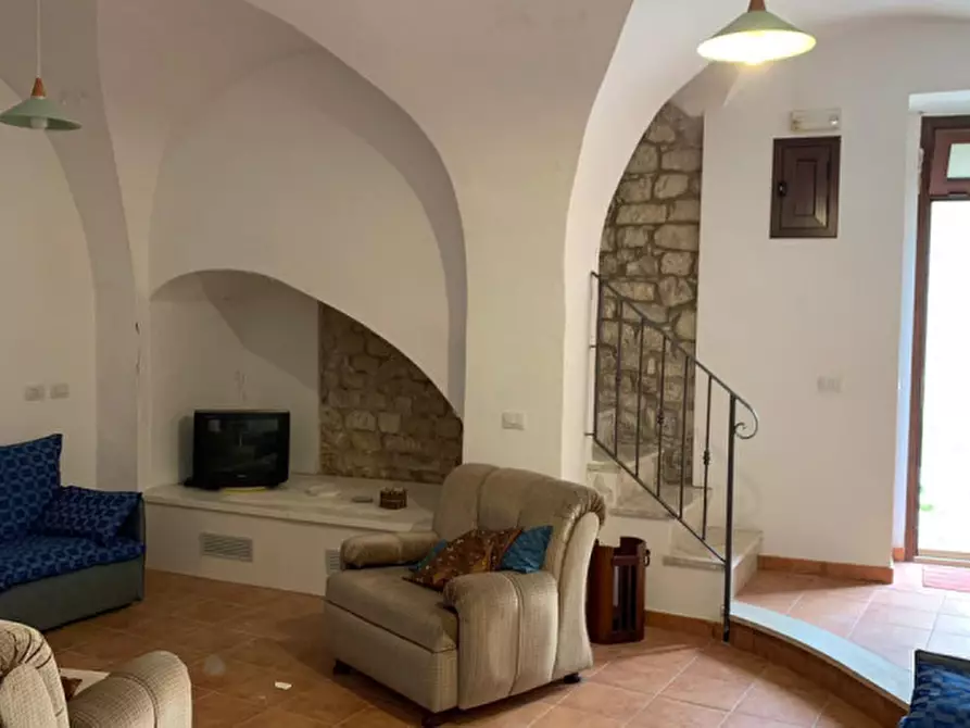 Immagine 3 di Casa indipendente in vendita  in Via Don Pino Puglisi a Modica