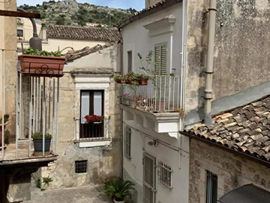 Immagine 16 di Casa indipendente in vendita  in Via Don Pino Puglisi a Modica